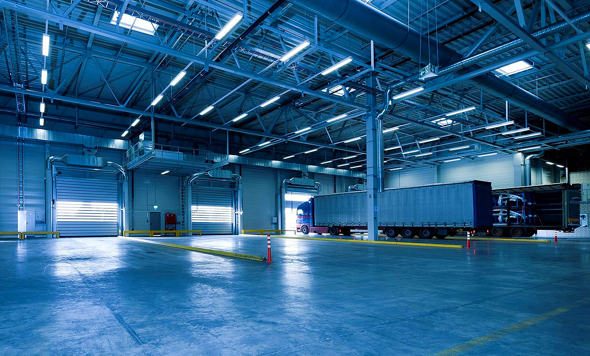 Hangar de transports routiers